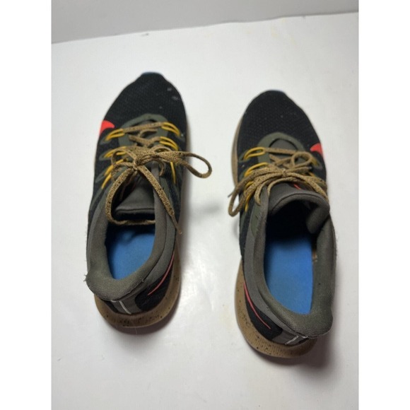 Nike Quest Mens Walking Running Shoes Sz 8 CJ6186-003 Olive Green Black Red - Picture 4 of 11